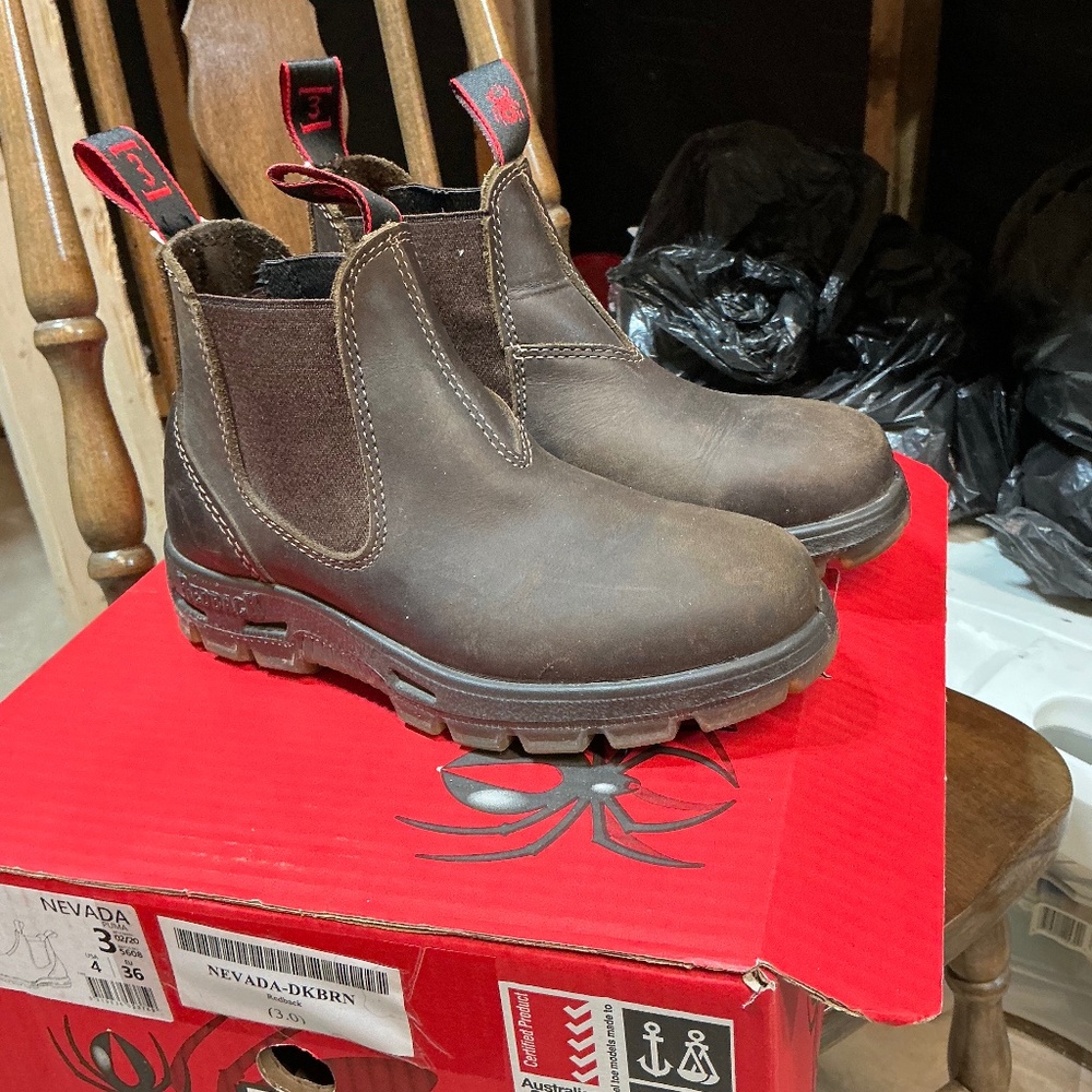 Redback women's boots . Used excellent condition